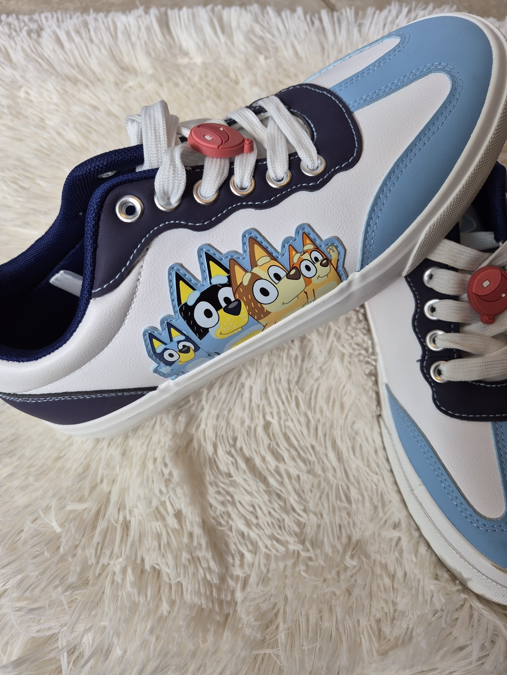 NWT Bluey Sneakers Women’s Size 9 (Fits Like 10) White Blue Casual Shoes Ground